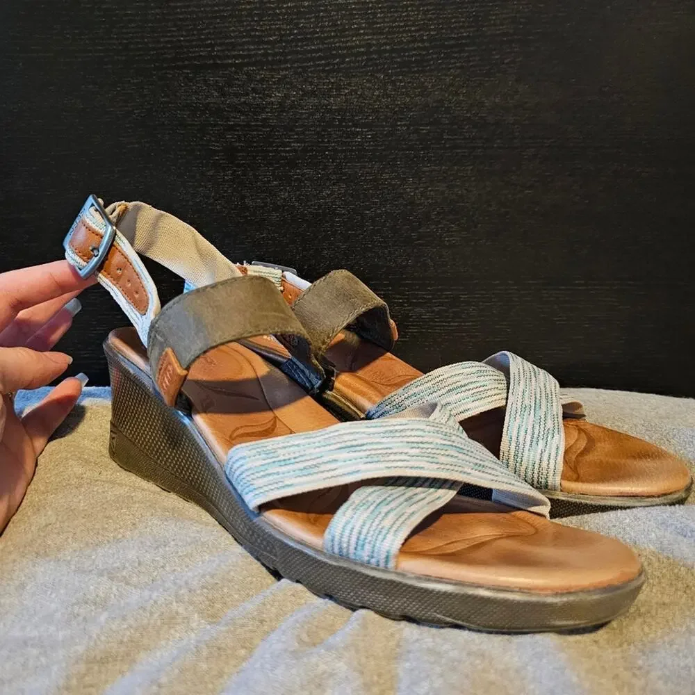Keen‎ womans Vapor skyline comfort wedge sandals size 10